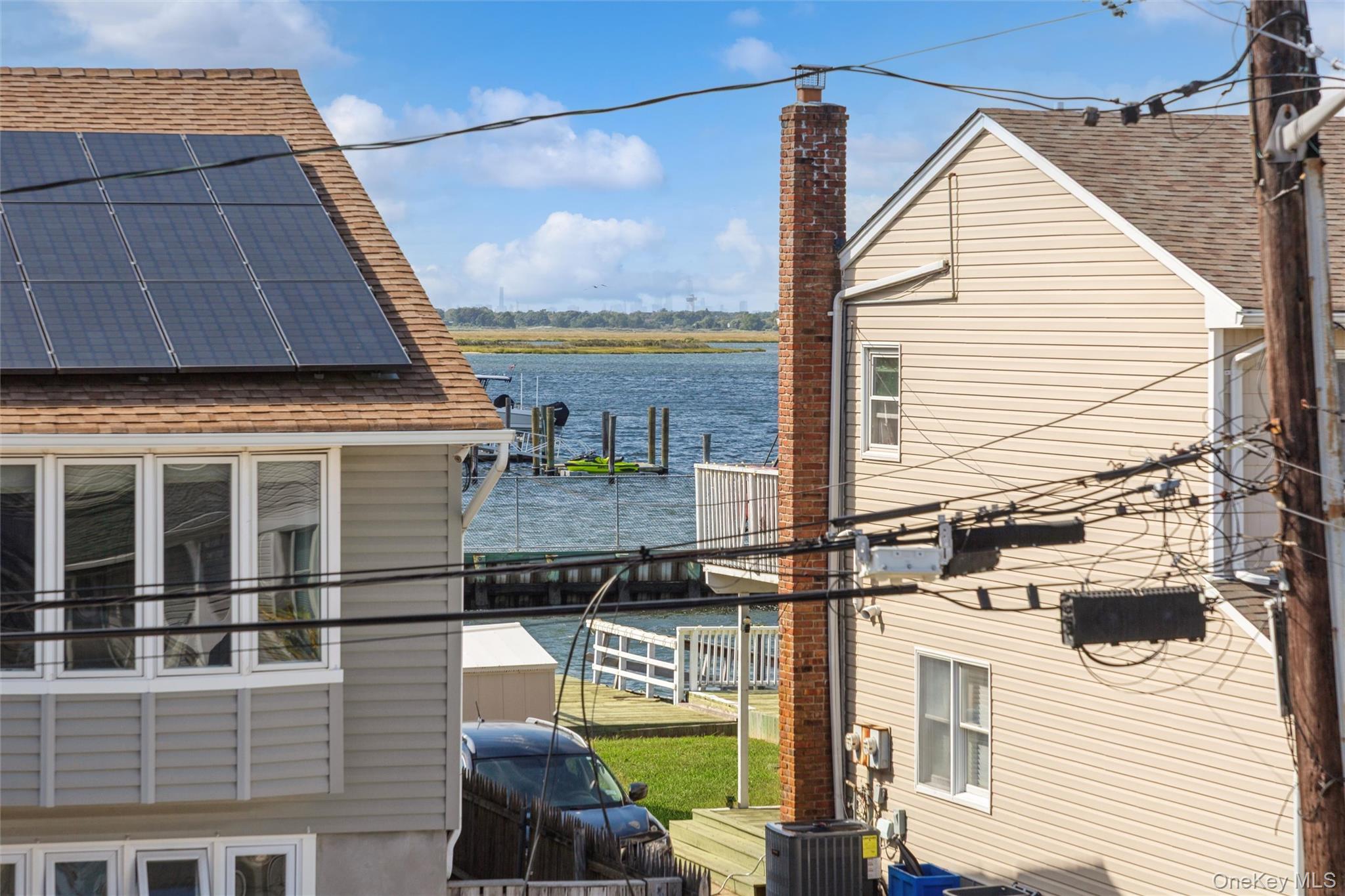 181 Suffolk Road, Unit UPPR Island Park, NY 11558 - Photo 24 of 24 Gallery Image 24