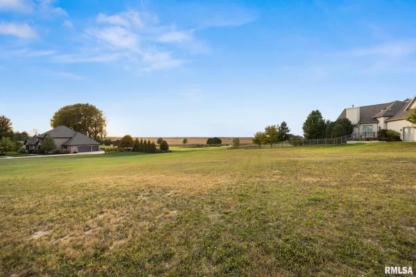 $125,000 | 2218 West Augusta Drive, Dunlap, IL 61525