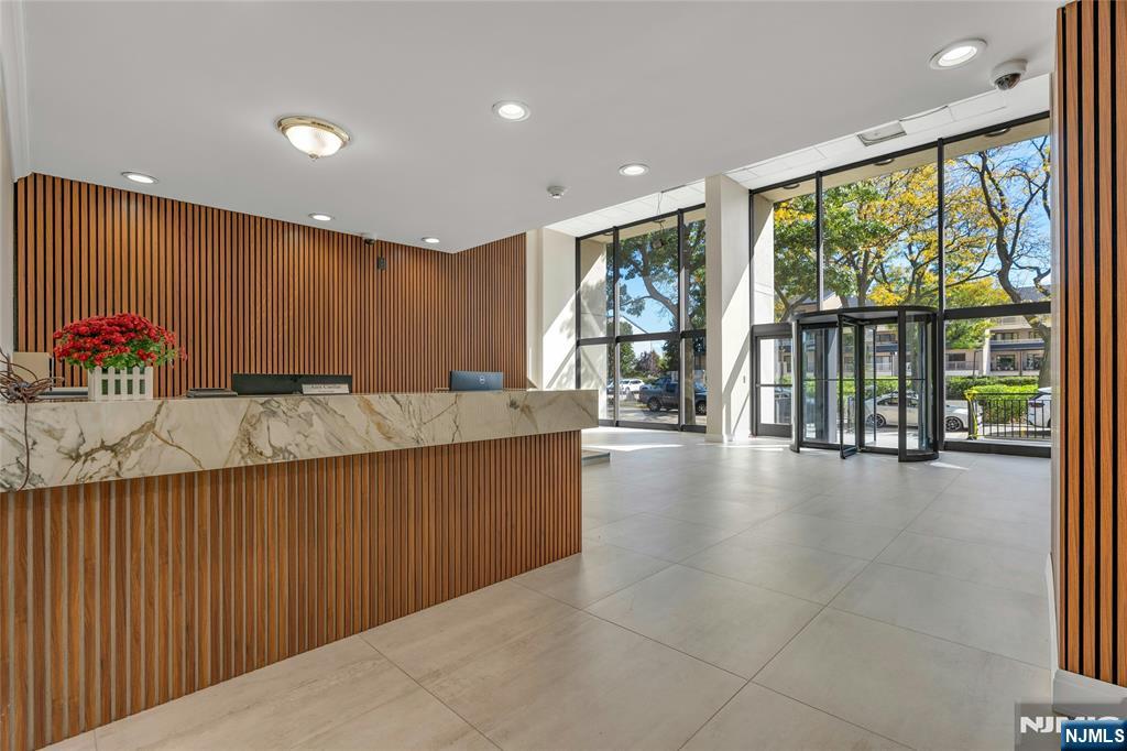 1203 River Road, Unit 6E Edgewater, NJ 07020 - Photo 16 of 24