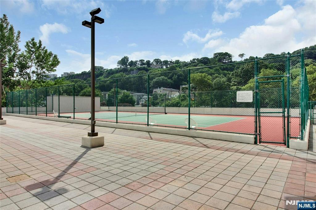 1203 River Road, Unit 6E Edgewater, NJ 07020 - Photo 21 of 24