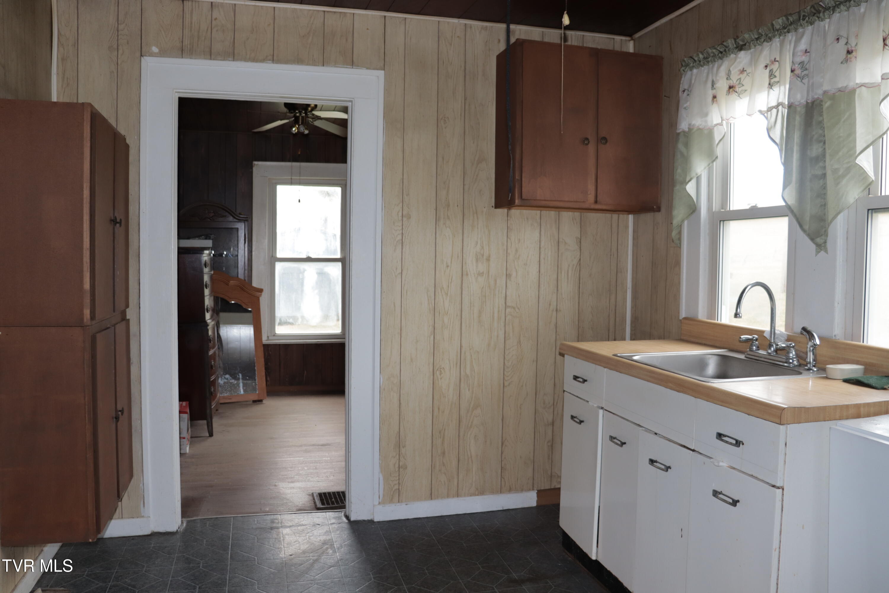 865 Baker Ridge Road Clintwood, VA 24228 - Photo 16 of 39 IMG_9146