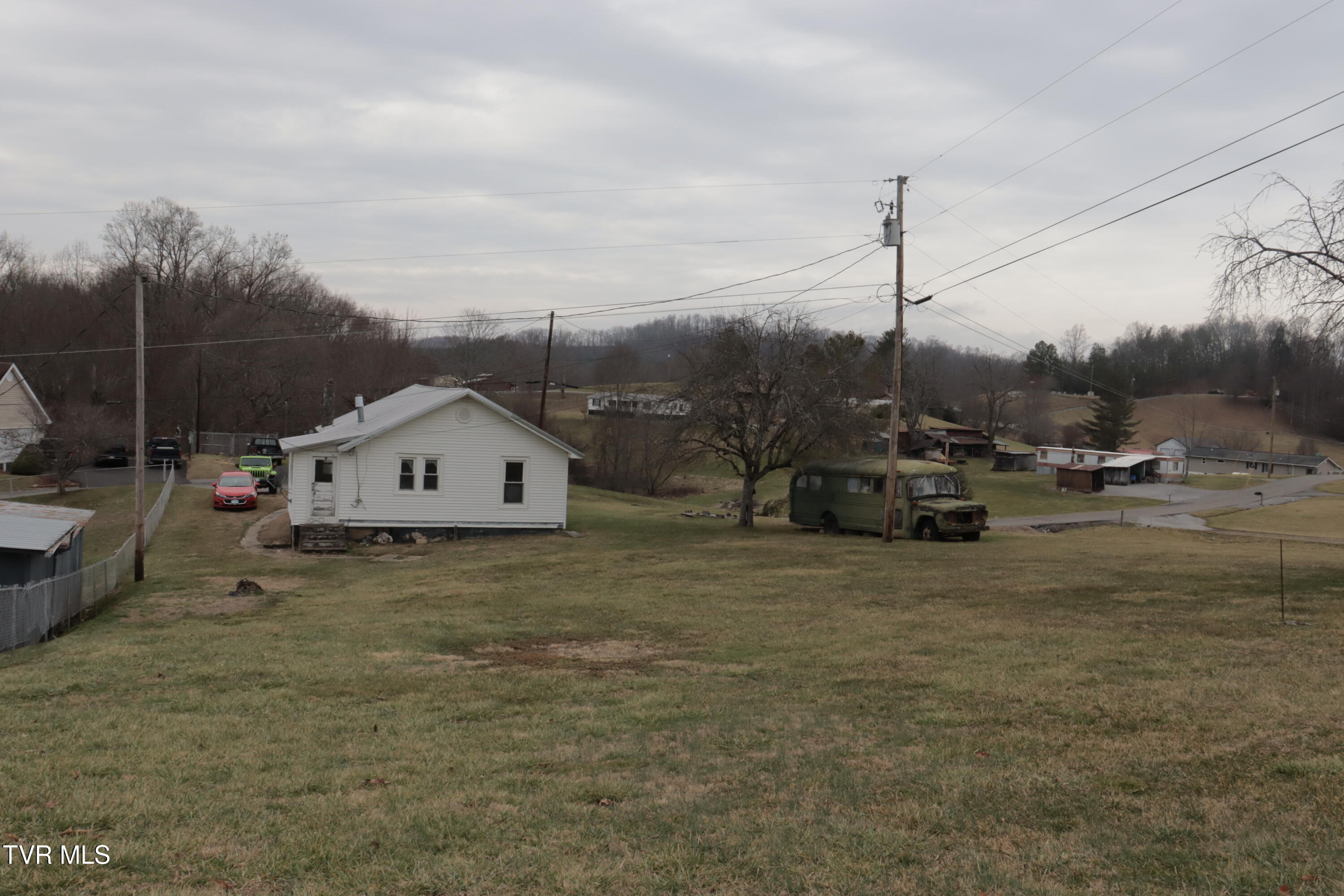 865 Baker Ridge Road Clintwood, VA 24228 - Photo 7 of 39 IMG_9159