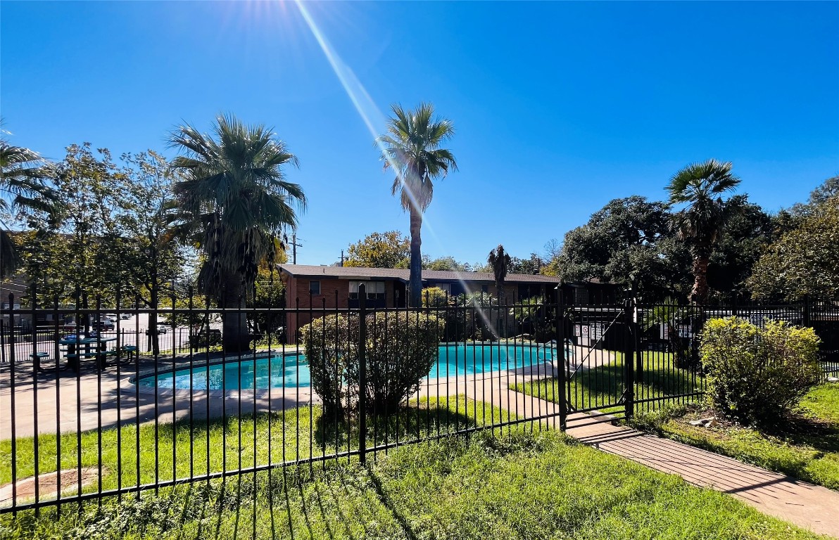 3304 Red River Street, Unit 206 Austin, TX 78705 - Photo 16 of 16