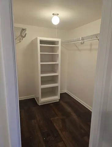 $1,050 | 3304 Red River Street, Unit 206, Austin, TX 78705