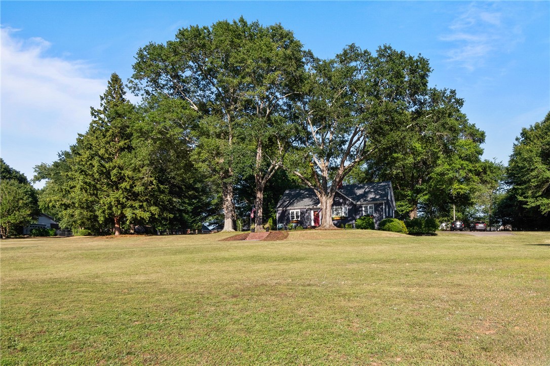 2408 Midway Road Anderson, SC 29621 - Photo 2 of 43