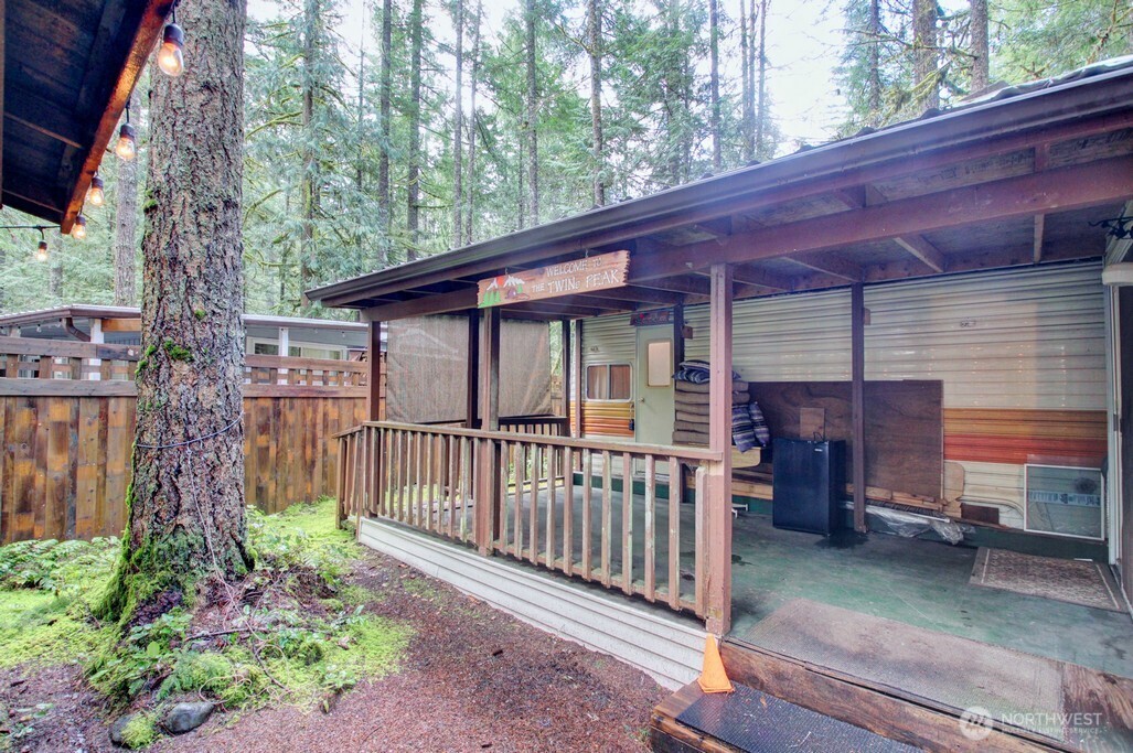56 Wilderness Way Deming, WA 98244 - Photo 8 of 35