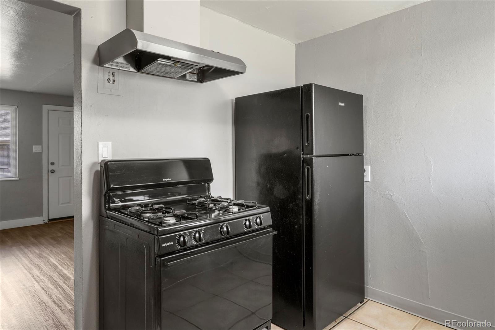 1175 Akron Street Aurora, CO 80010 - Photo 12 of 13