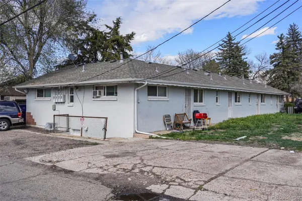 $687,500 | 1175 Akron Street, Aurora, CO 80010