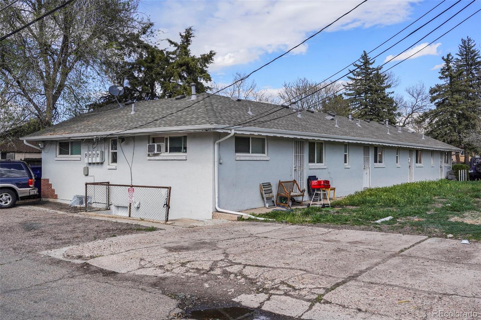 1175 Akron Street Aurora, CO 80010 - Photo 4 of 13