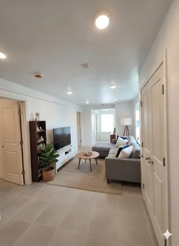 $3,300 | 139 Marlborough Street, Unit 1, Chelsea, MA 02150