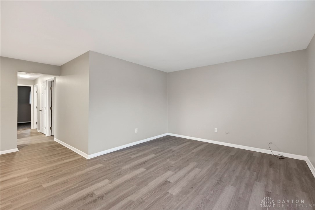 4231 Knollcroft Road Dayton, OH 45426 - Photo 7 of 52 Gallery Image 7