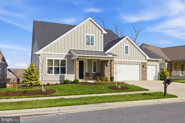 $879,900 | 121 Milkweed Drive, White Post, VA 22663