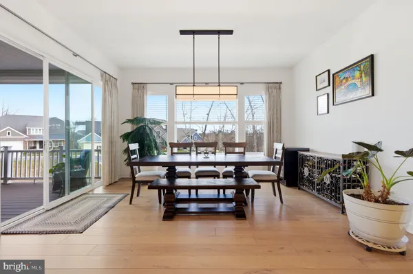 $879,900 | 121 Milkweed Drive, White Post, VA 22663