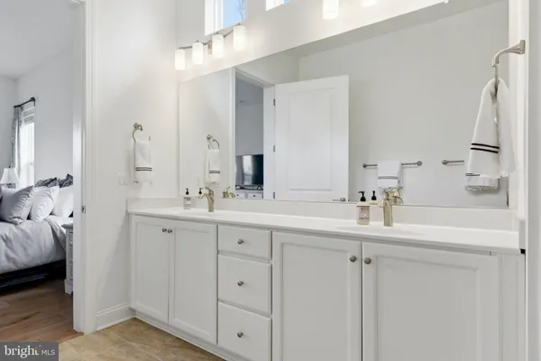 $879,900 | 121 Milkweed Drive, White Post, VA 22663