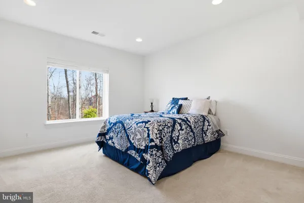 $879,900 | 121 Milkweed Drive, White Post, VA 22663