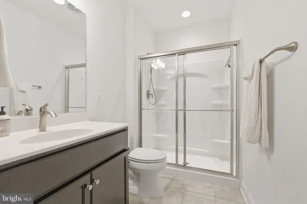 $879,900 | 121 Milkweed Drive, White Post, VA 22663