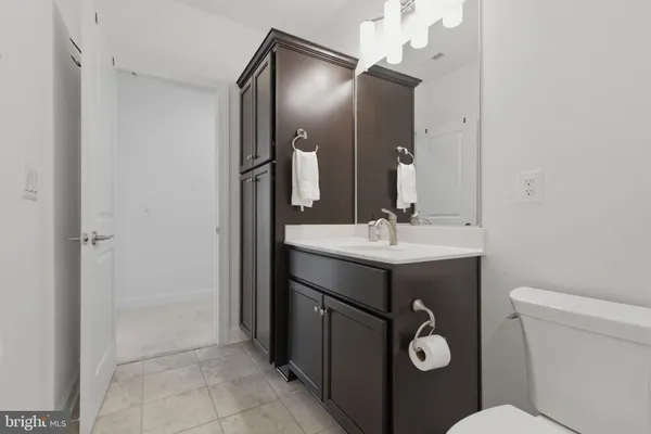 $879,900 | 121 Milkweed Drive, White Post, VA 22663