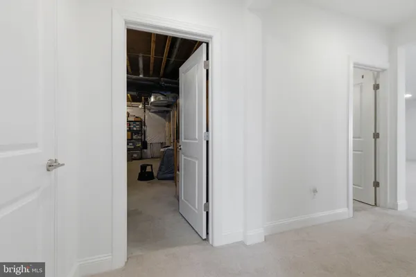 $879,900 | 121 Milkweed Drive, White Post, VA 22663