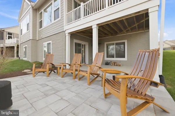 $879,900 | 121 Milkweed Drive, White Post, VA 22663