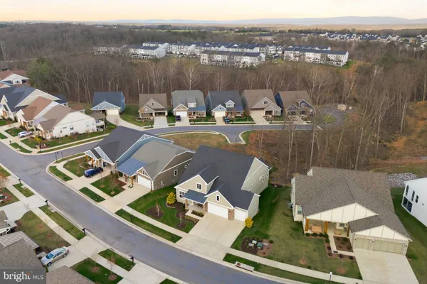 $879,900 | 121 Milkweed Drive, White Post, VA 22663