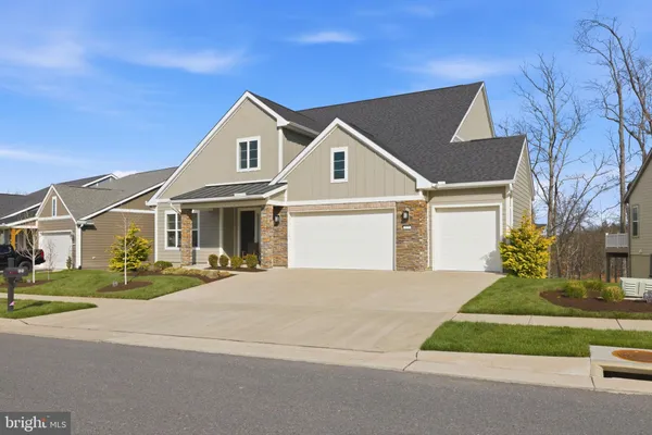 $879,900 | 121 Milkweed Drive, White Post, VA 22663