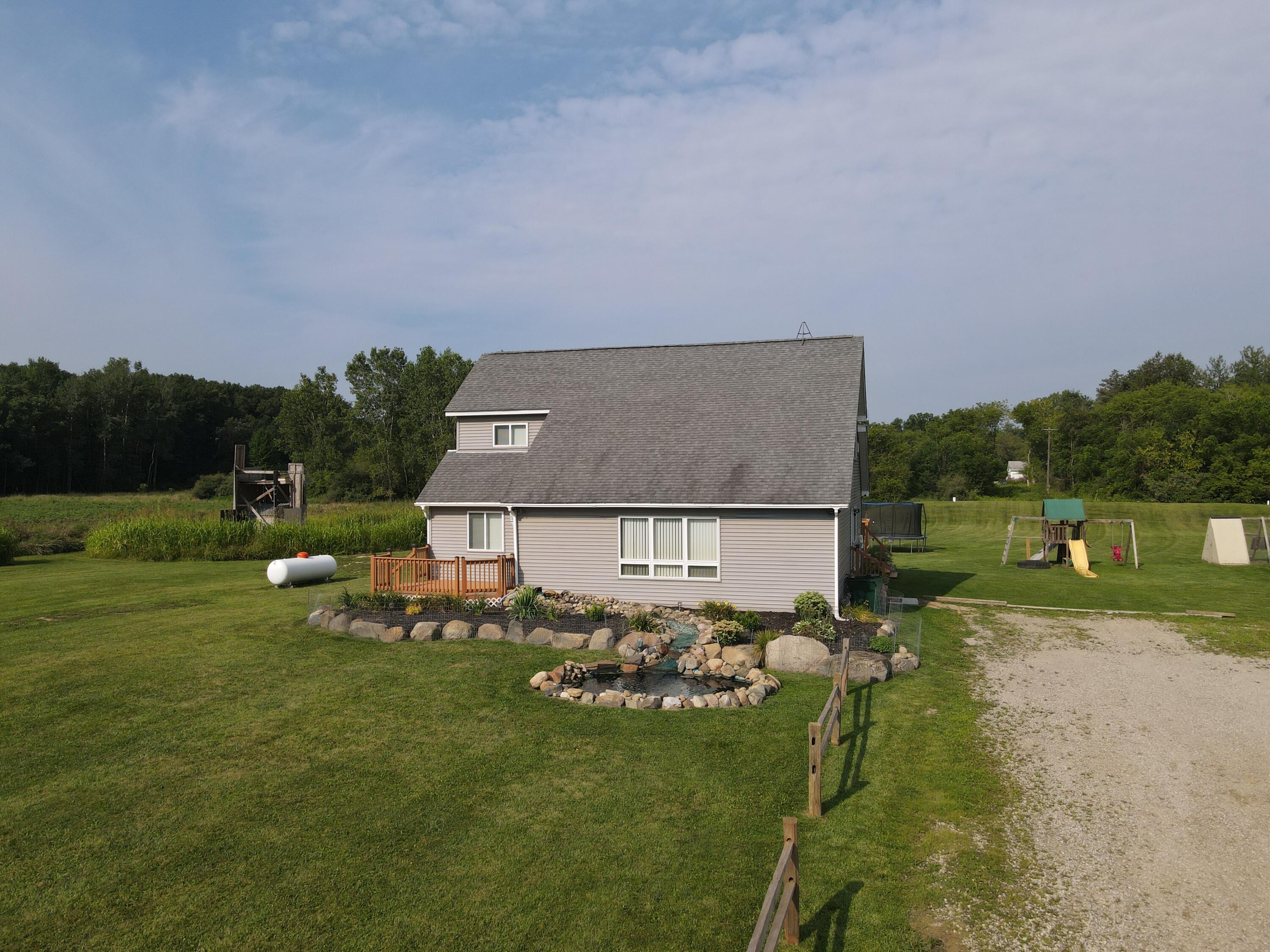 11951 Rathbon Road Byron, MI 48418 - Photo 13 of 70 DJI_0557