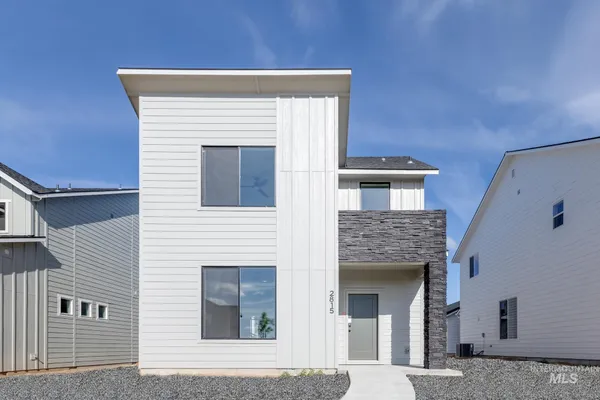 $429,990 | 3101 East Mossy Crk Drive, Kuna, ID 83634