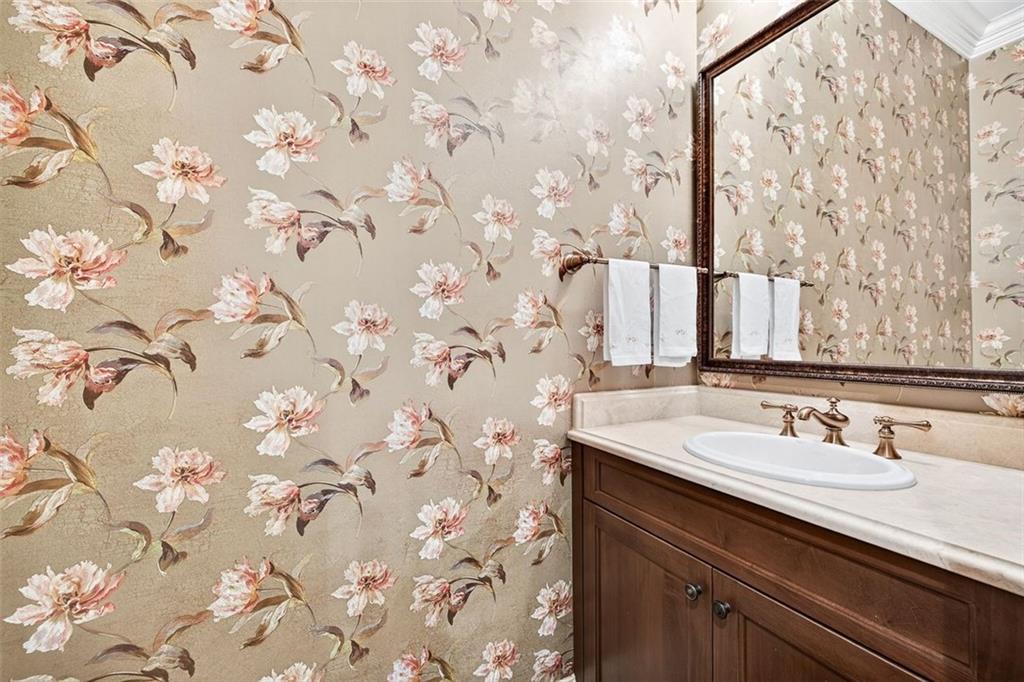 101 Walden Square Way Decatur, GA 30030 - Photo 16 of 33 a bathroom with a sink and a mirror