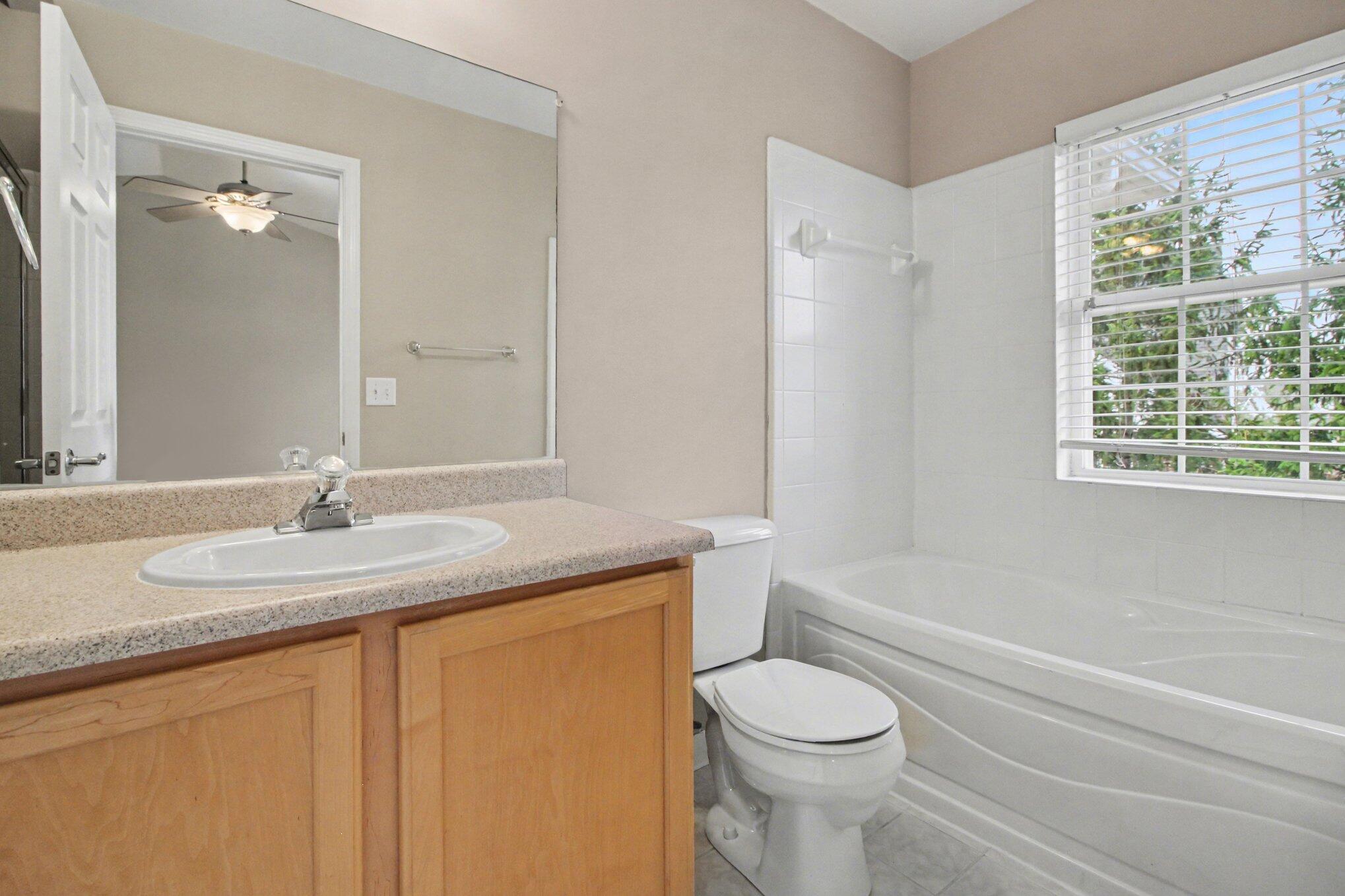 41785 Mitchell Road Novi, MI 48377 - Photo 8 of 15 Main Bathroom