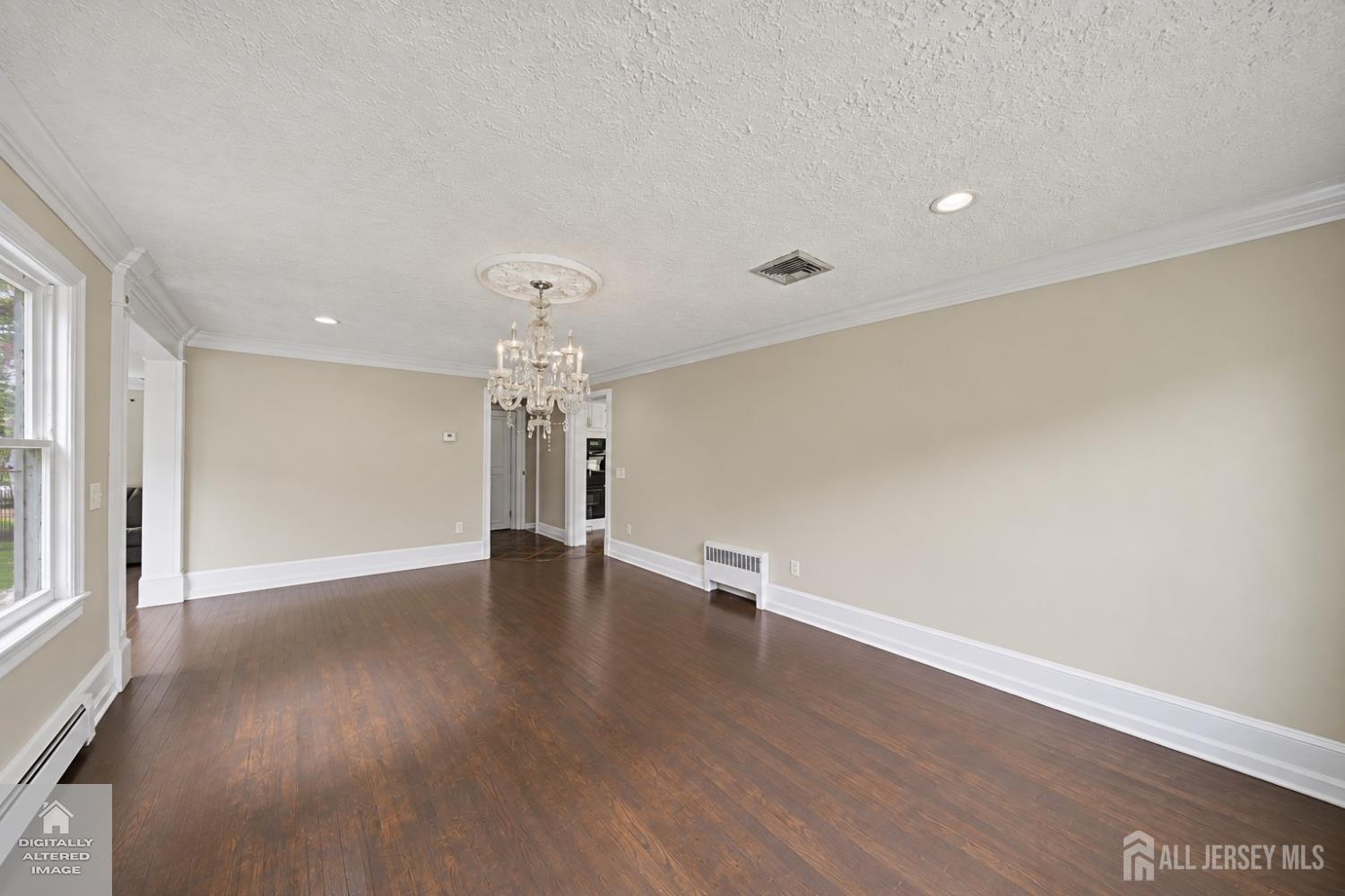 396 New Dover Road Colonia, NJ 07067 - Photo 8 of 52 Gallery Image 8