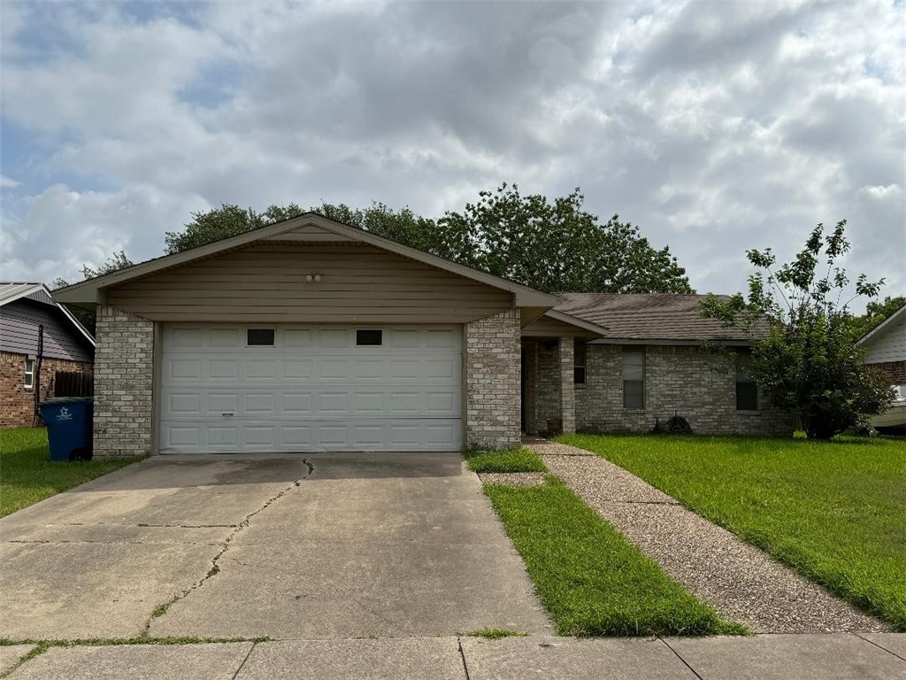110 Timberview Drive Portland, TX 78374 - Photo 2 of 30 a house with a yard