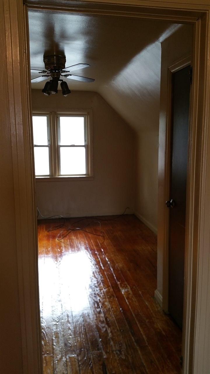 1029 Simcoe Avenue Flint, MI 48507 - Photo 8 of 13