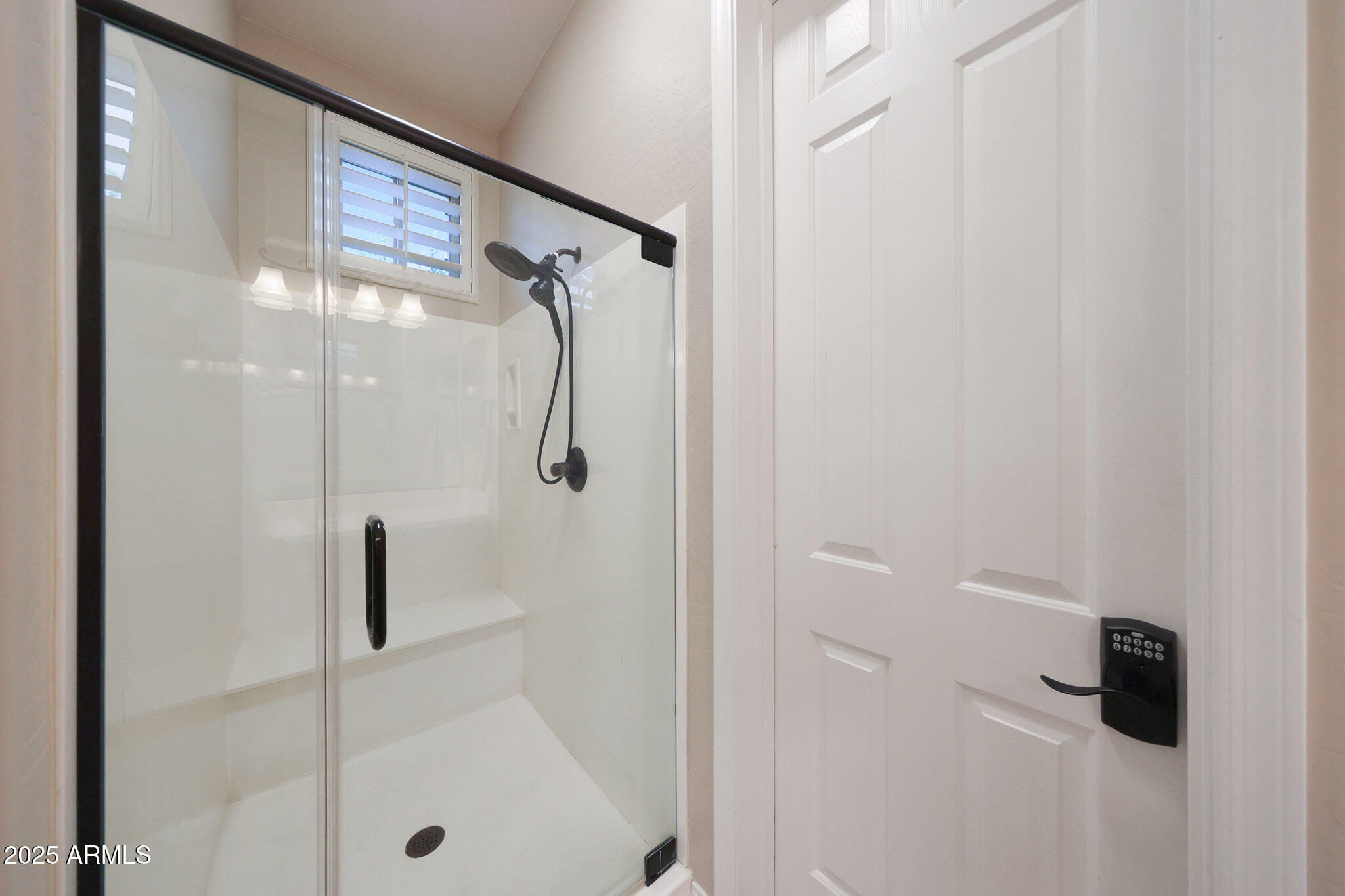 12920 West Roy Rogers Road Peoria, AZ 85383 - Photo 36 of 85 PRMARY SHOWER