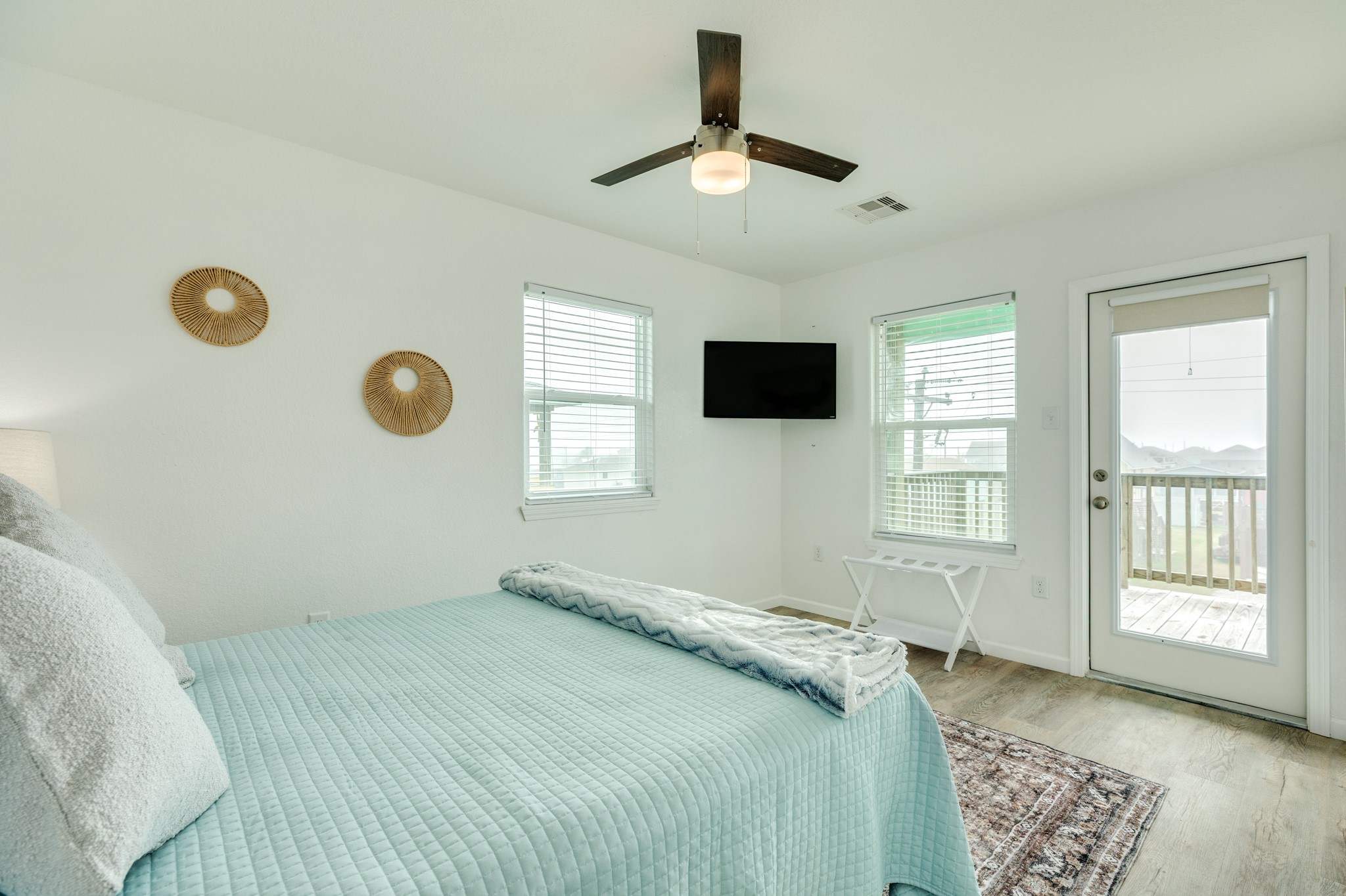 344 Thunder Road Surfside Beach, TX 77541 - Photo 23 of 40 The bedrooms have access to the upper deck