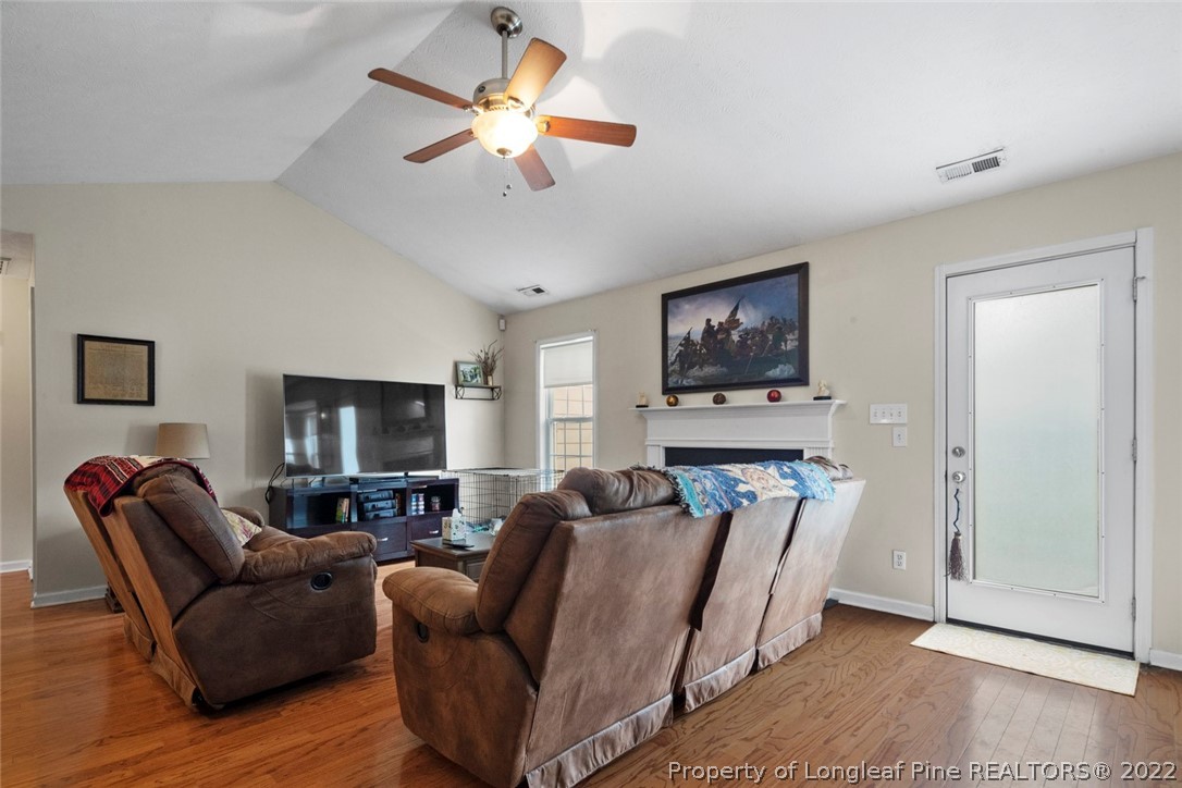 102 Roper Drive Raeford, NC 28376 - Photo 10 of 39 Gallery Image 10