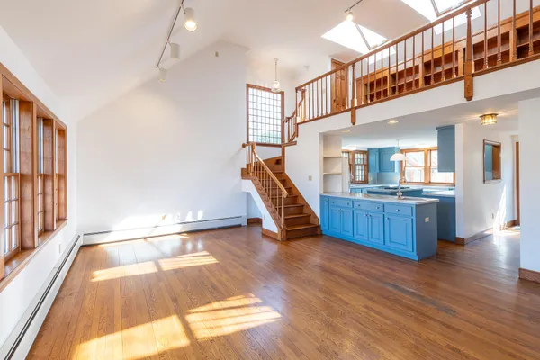 $1,750,000 | 72 Loop Road, Falmouth, MA 02540