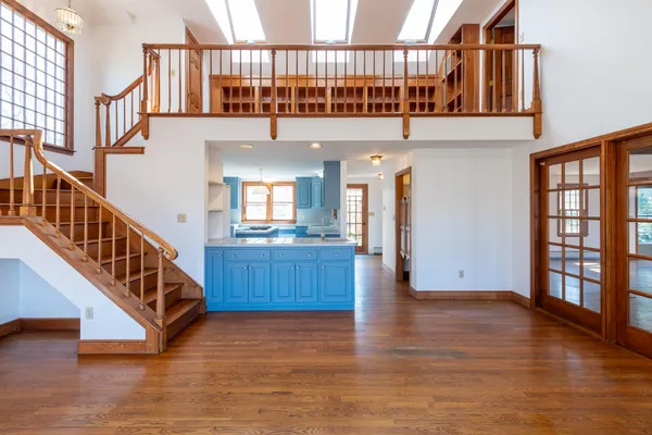 $1,750,000 | 72 Loop Road, Falmouth, MA 02540