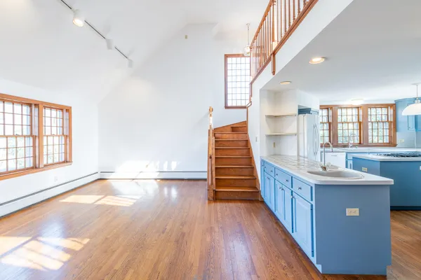 $1,750,000 | 72 Loop Road, Falmouth, MA 02540