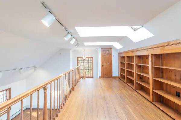 $1,750,000 | 72 Loop Road, Falmouth, MA 02540