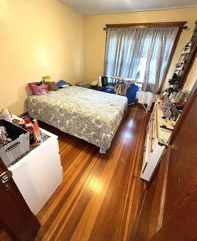 $339,900 | 20 Mt Carmel Avenue, Chicopee, MA 01013