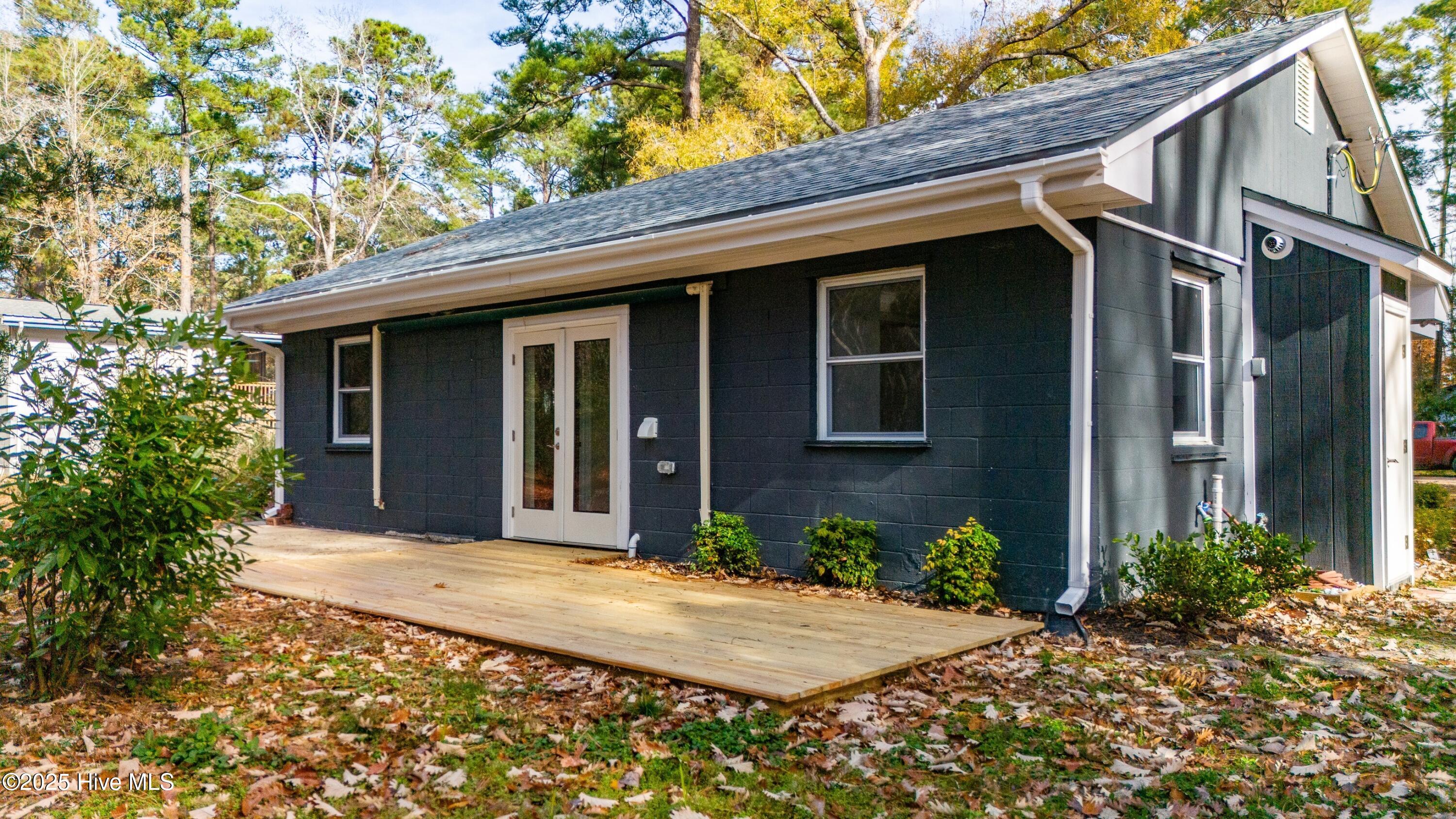 59 Neuse Hill Road Arapahoe, NC 28510 - Photo 24 of 35 024_Rear Exterior