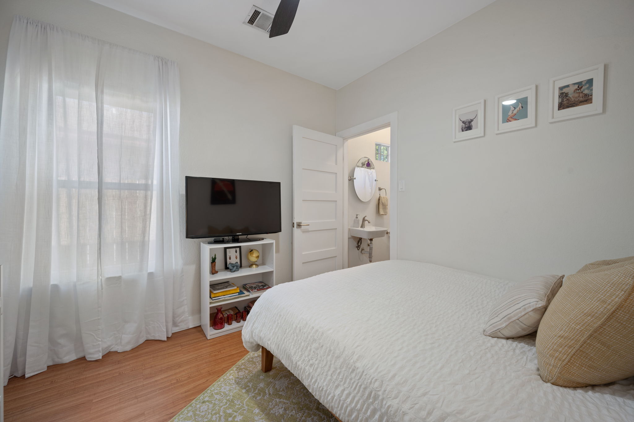 4603 Ribbecke Avenue Austin, TX 78721 - Photo 32 of 37