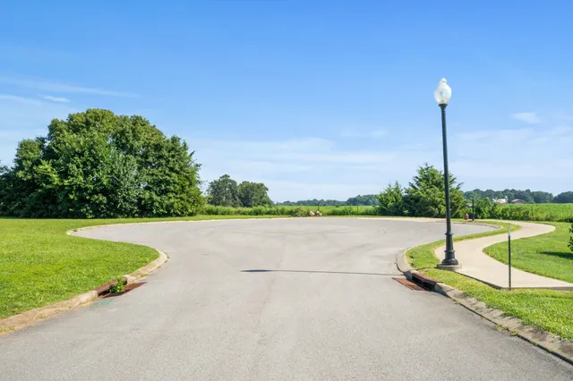 $199,900 | 136 A Wind Wood Drive, Portland, TN 37148