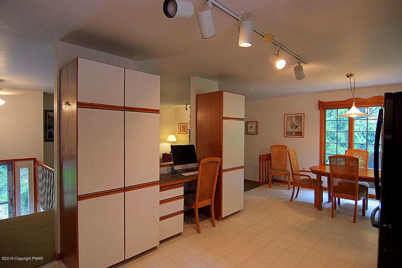 422 Neyhart Road Stroudsburg, PA 18360 - Photo 17 of 81 16