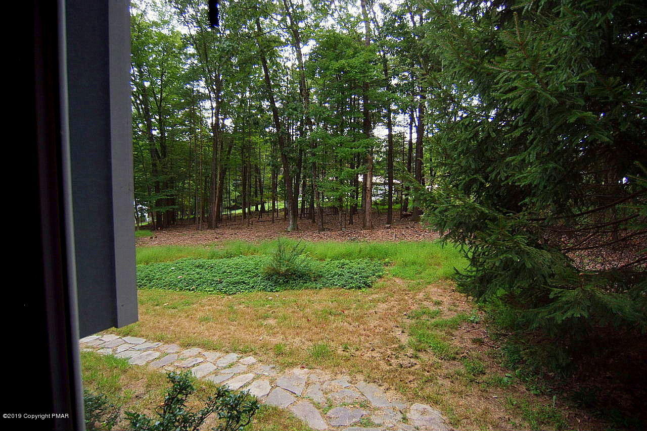 422 Neyhart Road Stroudsburg, PA 18360 - Photo 8 of 81 7b
