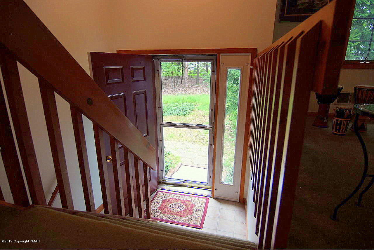 422 Neyhart Road Stroudsburg, PA 18360 - Photo 9 of 81 8