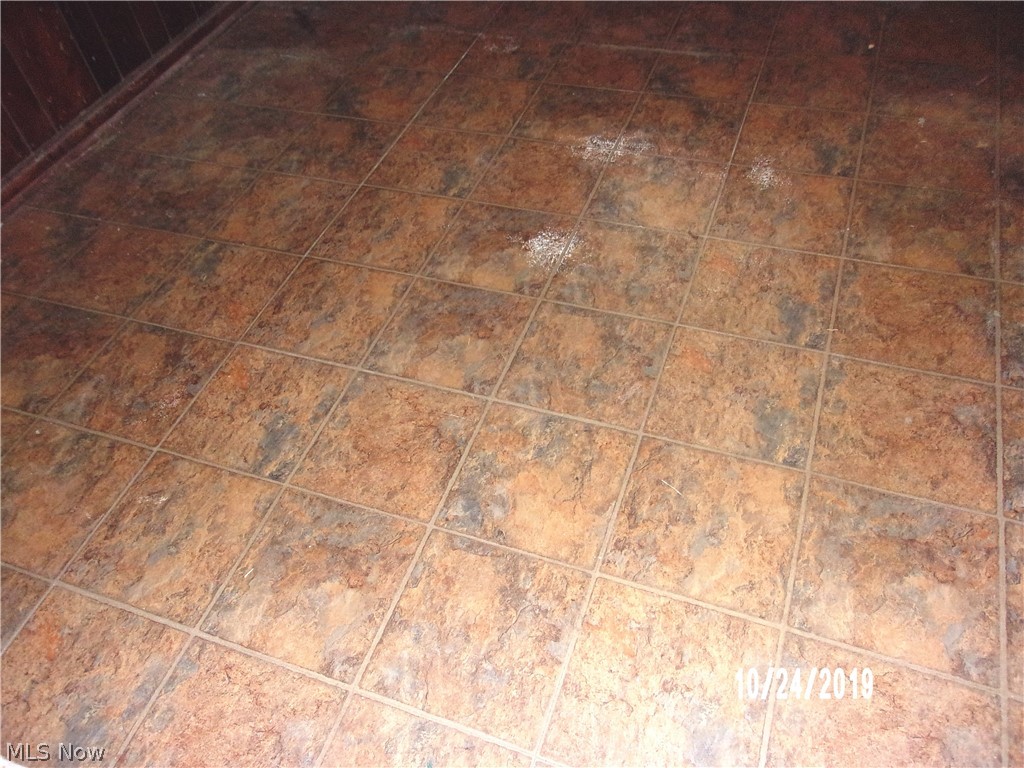 1302 Mathews Road Youngstown, OH 44514 - Photo 16 of 32 Gallery Image 16