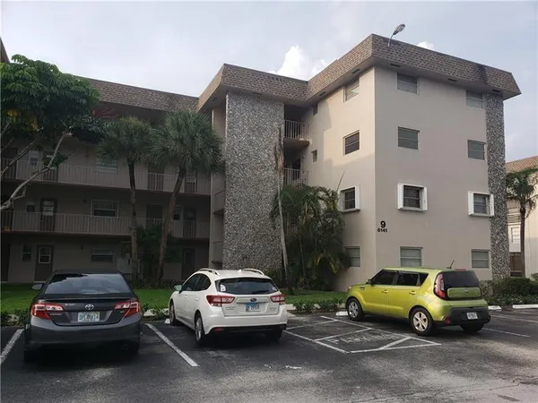 $2,000 | 8141 Southwest 24th Court, Unit 107, Davie, FL 33324
