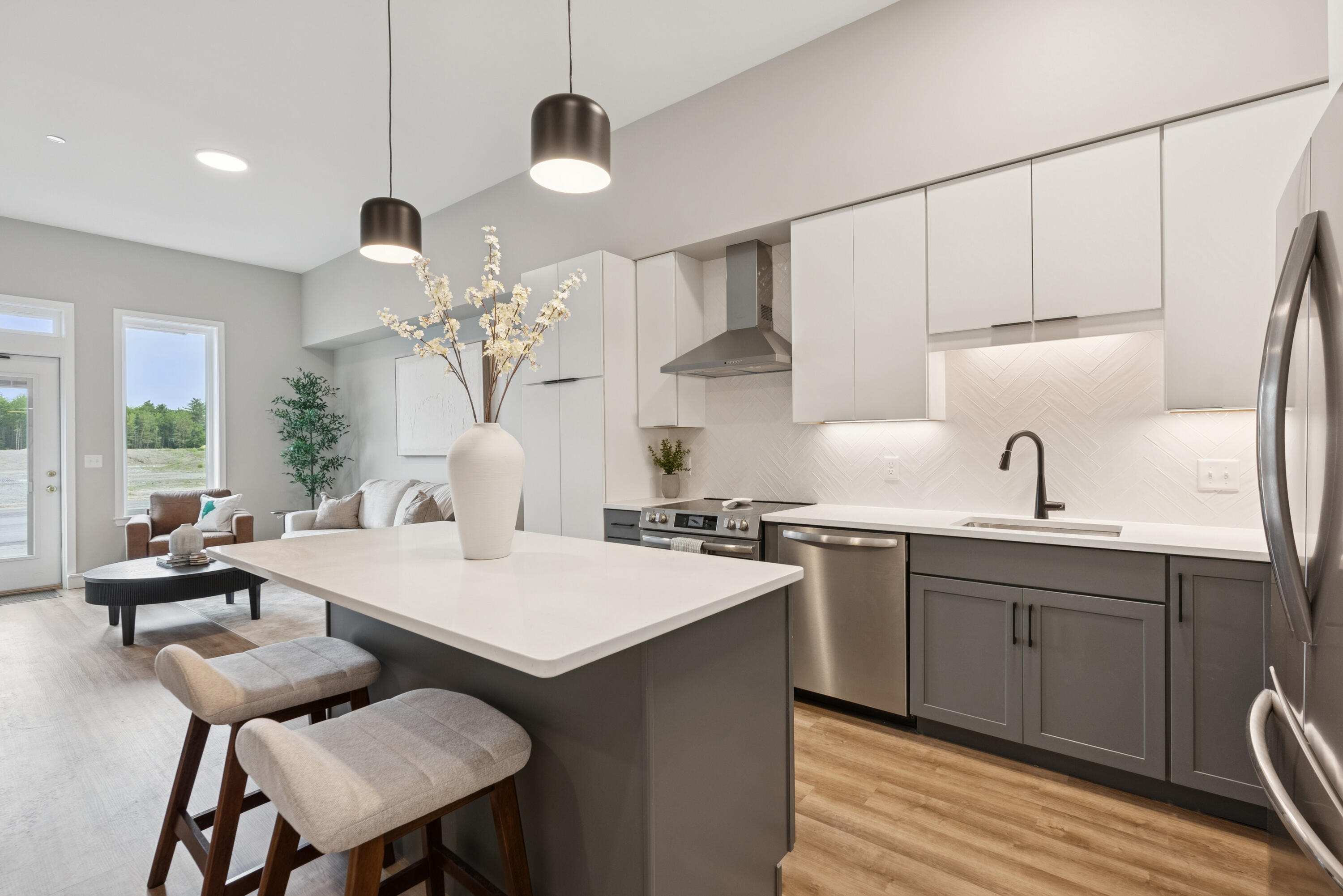 1 Cross Street, Unit 103 Scarborough, ME 04074 - Photo 13 of 45 DSC06559