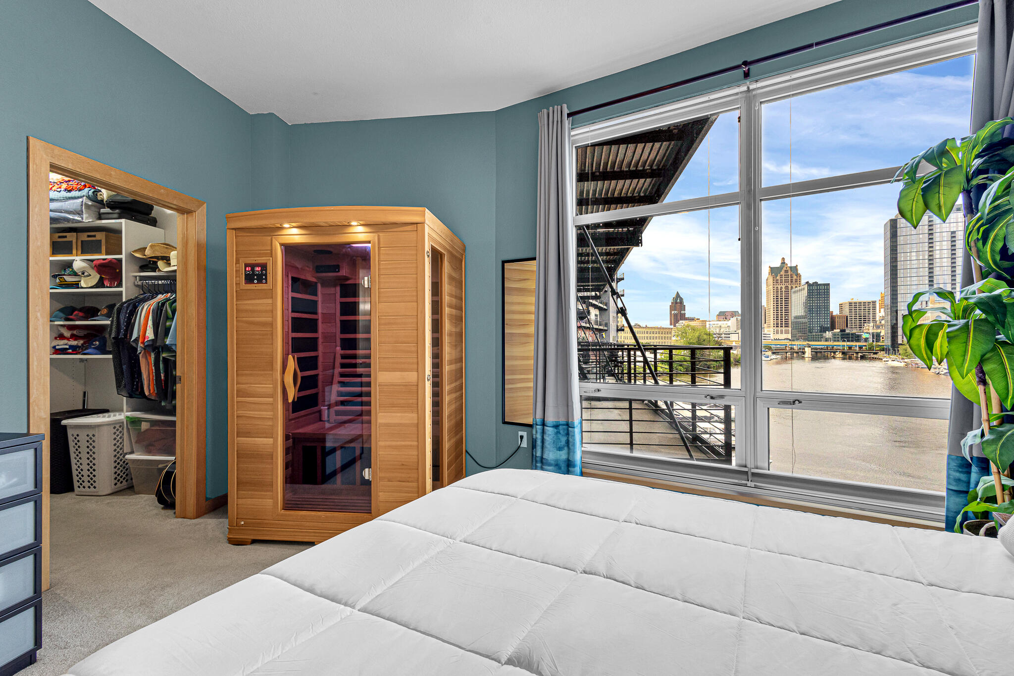 106 West Seeboth Street, Unit 407 Milwaukee, WI 53204 - Photo 13 of 42 Sauna included!
